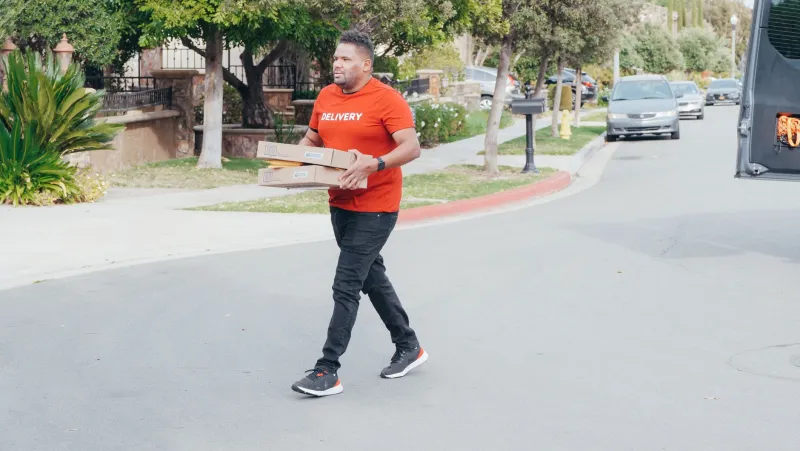 Before Step Counters Existed, Mail Carriers Were Accidentally Running the Perfect Longevity Experiment